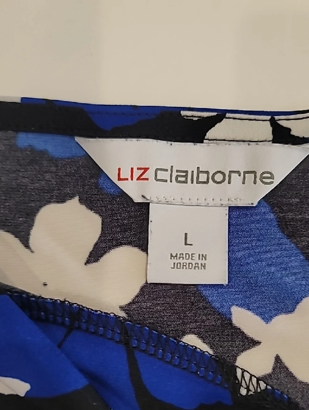 Liz Claiborne Blue Black White Floral Asymmetric Neckline Blouse Large - Picture 7 of 13